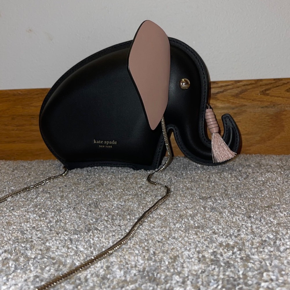 KATE SPADE
Tiny Elephant Leather Crossbody Bag In Black